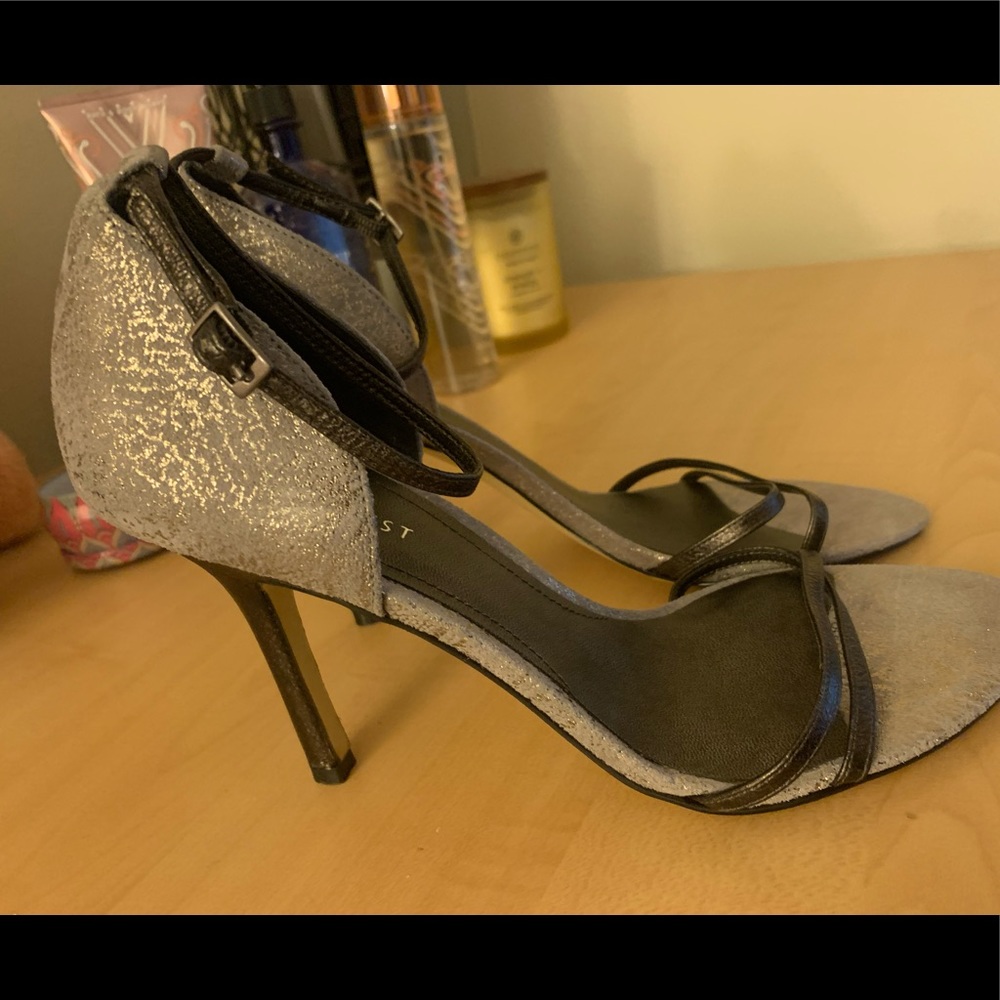 Nine West Silver and Pewter Sandals